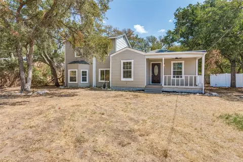 7924 Ella Young Dr, Lakeside, TX 76135