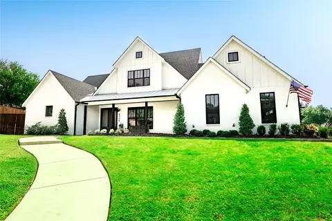 8508 Woodlake Cir, Fort Worth, TX 76179