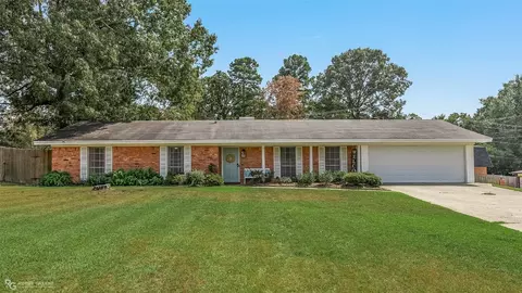 1504 Eames St, Minden, LA 71055 photo 2