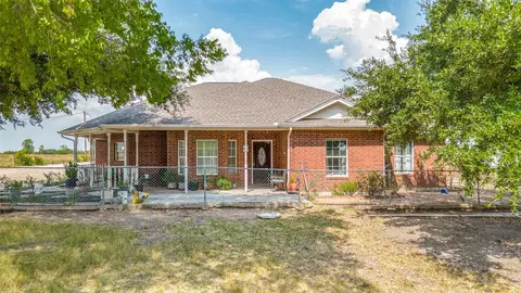 705 E Fm 813, Palmer, TX 75152