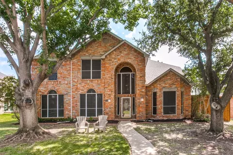 3202 Hillpark Ln, Carrollton, TX 75007