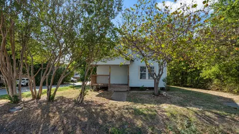 604 S Jackson St, Kaufman, TX 75142