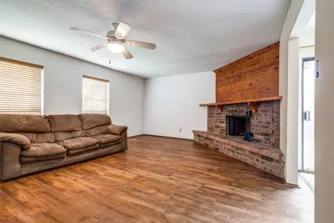 22819 Millgate Dr, Spring, TX 77373 photo 6