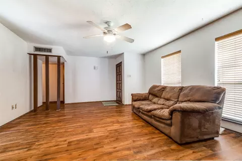 22819 Millgate Dr, Spring, TX 77373 photo 5