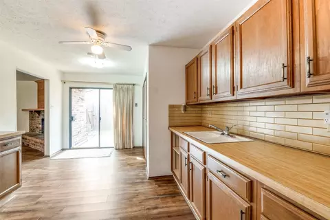 22819 Millgate Dr, Spring, TX 77373 photo 10