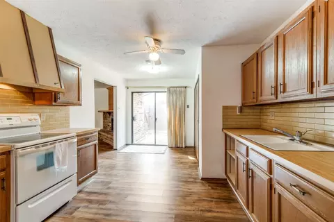 22819 Millgate Dr, Spring, TX 77373 photo 11
