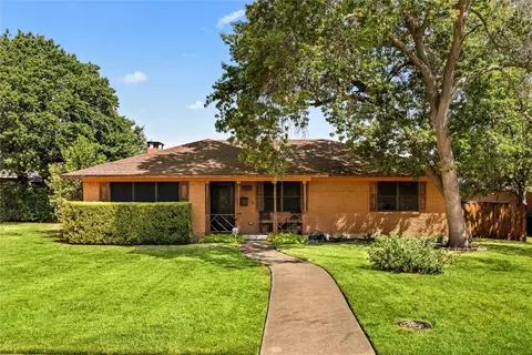 1011 Whitestone Ln, Dallas, TX 75232