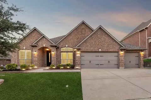 421 Hackworth St, Roanoke, TX 76262