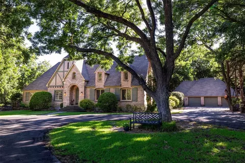 3826 Dexham Rd, Rowlett, TX 75088 photo 2