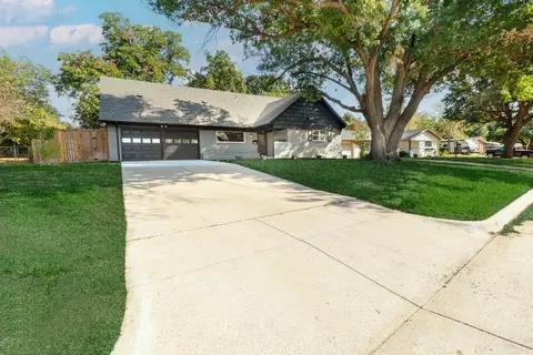 5705 Winifred Dr, Fort Worth, TX 76133