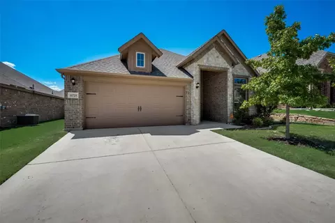 11725 Buckthorn Dr, Fort Worth, TX 76108