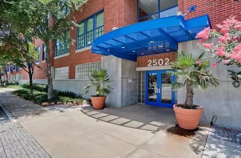 2502 Live Oak St #214, Dallas, TX 75204