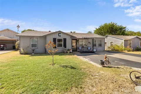 1005 Bridle Ave, White Settlement, TX 76108