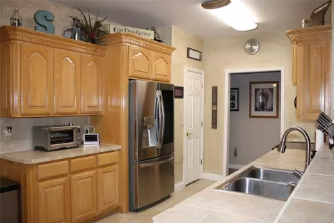 120 Hogan St, Comanche, TX 76442 photo 9