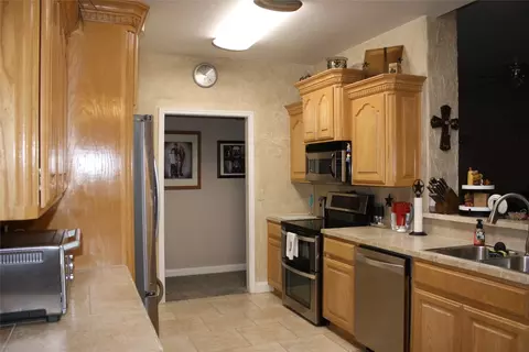 120 Hogan St, Comanche, TX 76442 photo 10