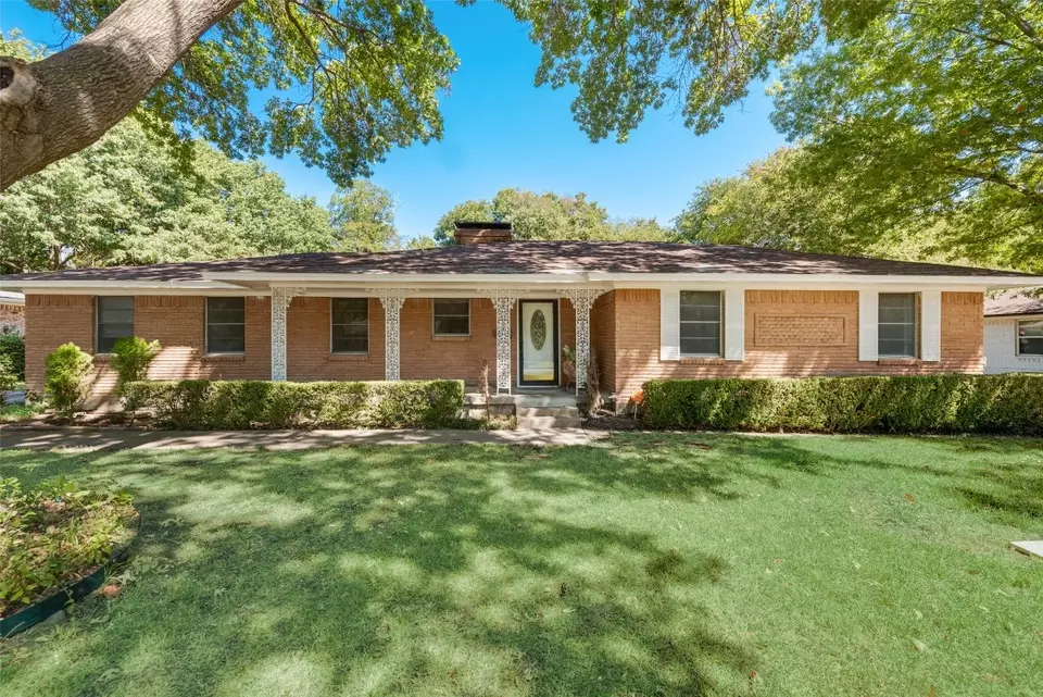 109 Spinner Cir, Desoto, TX 75115 28 Photos Movoto