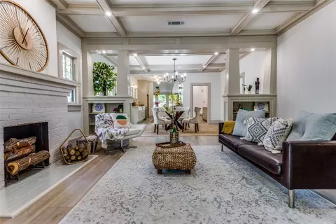 2109 Fairmount Ave, Fort Worth, TX 76110
