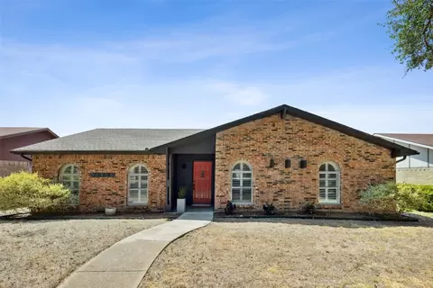 10926 Middle Knoll Dr, Dallas, TX 75238