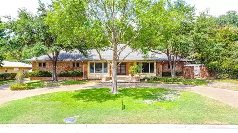 8247 San Leandro Dr, Dallas, TX 75218