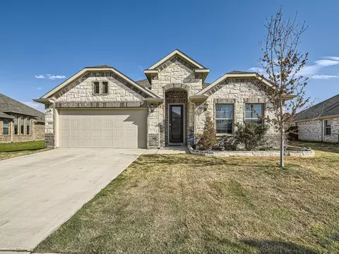 1012 Red Coal Dr, Denton, TX 76201