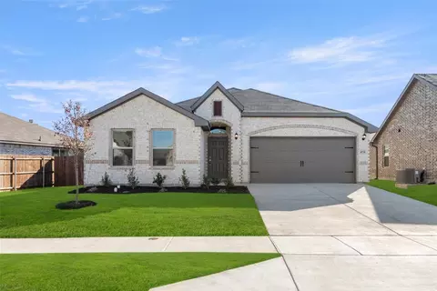 4731 Sassafras Dr, Fort Worth, TX 76123