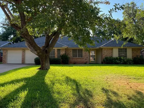 1603 Meadowbrook Dr, Abilene, TX 79603