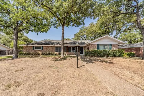 708 W Cheryl Ave, Hurst, TX 76053