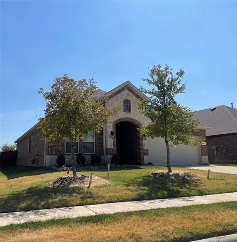 816 Brittany Dr, Anna, TX 75409
