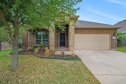 1304 Fallow Deer Dr, Burleson, TX 76028