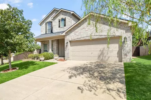 8467 Creekbluff Dr, Dallas, TX 75249