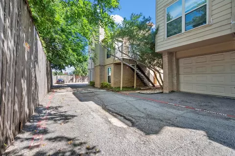 7031 Holly Hill Dr #13, Dallas, TX 75231