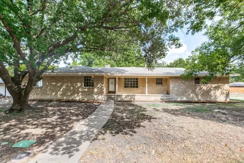1202 N Graves St, Mckinney, TX 75069