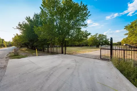 11119 Harvest Rd, Balch Springs, TX 75180