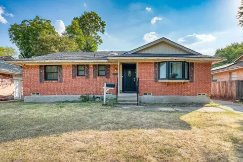 4523 Live Oak Dr, Mesquite, TX 75150