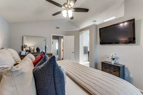1434 Mockingbird Dr, Grapevine, TX 76051 photo 15