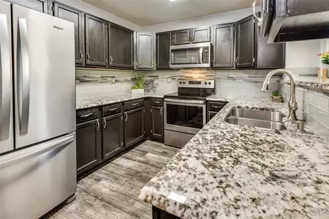 1434 Mockingbird Dr, Grapevine, TX 76051 photo 8