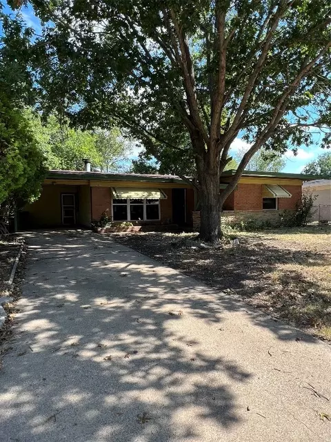 1711 Belmead Ln, Irving, TX 75061