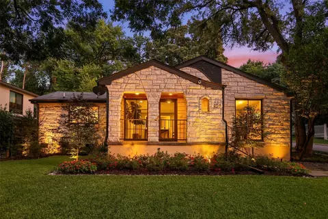 454 W Greenbriar Ln, Dallas, TX 75208