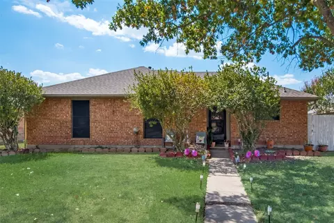 2317 Windridge Ln, Rowlett, TX 75088