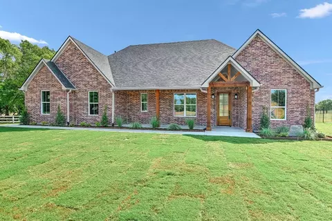 301 Shelby Trl, Bells, TX 75414