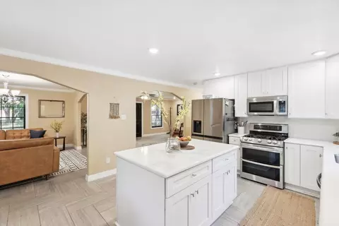 206 E Pecan St, Lancaster, TX 75146 photo 8