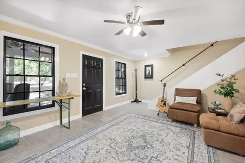 206 E Pecan St, Lancaster, TX 75146 photo 4