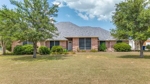 10275 Richard Cir, Forney, TX 75126