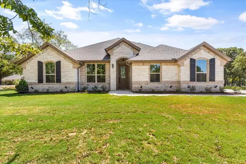 8901 Madewood Ct, Granbury, TX 76049