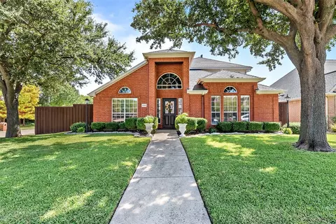 4060 Olympic Ct, Plano, TX 75093