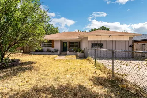 8824 Greenmound Ave, Dallas, TX 75227