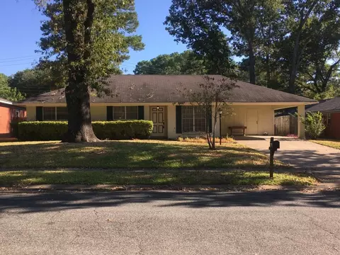 2943 Salem Dr, Shreveport, LA 71118