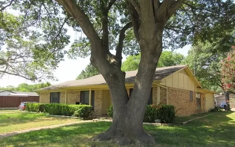 1718 Crockett St, Garland, TX 75042