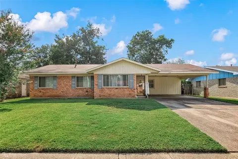 1909 Brent St, Bossier City, LA 71112