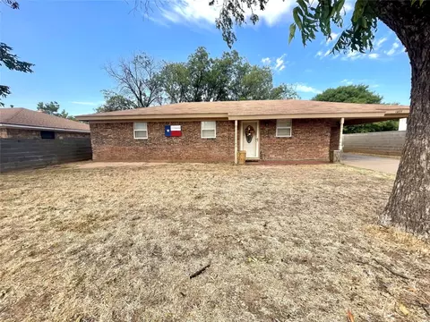 1403 N Avenue I, Haskell, TX 79521